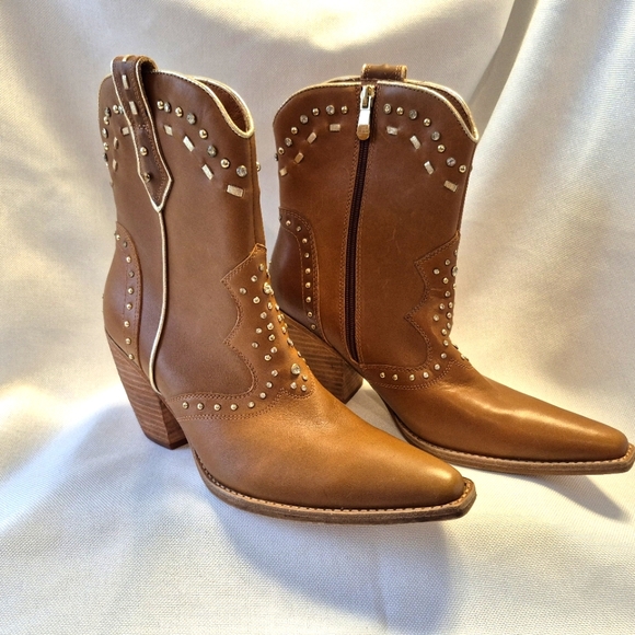 ZIGI ANGOLA STUDDED WESTERN BOOTS US SIZE 8  COGNAC - Picture 1 of 4